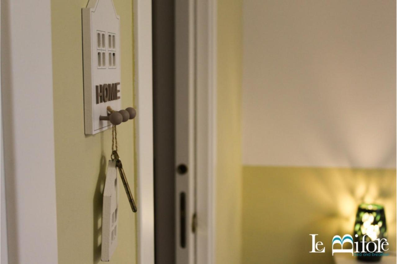 Le Bifore B&B มอลเฟตตา ภายนอก รูปภาพ